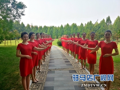 第二十二屆中國(guó)農(nóng)產(chǎn)品加工投洽會(huì)政務(wù)講解員換裝亮相 展現(xiàn)專業(yè)禮儀新風(fēng)貌
